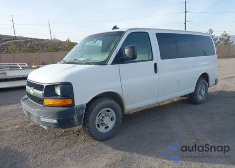 2016 Chevrolet Express 2500 Ls z USA, uszkodzony, nr VIN 1GAWGEFF0G1242329